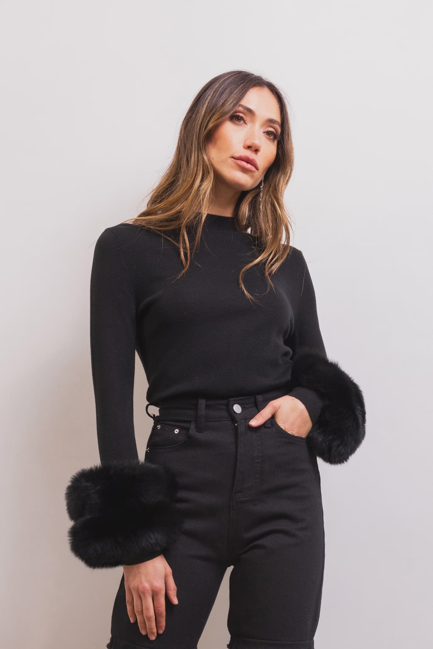 Samara Removable Fur Cuff Wool Sweater - Black