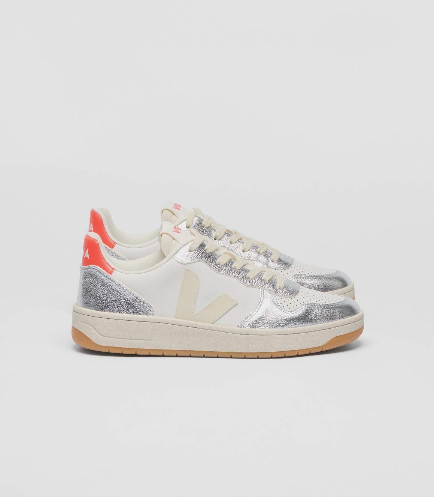 V-10 Sneakers - White Pierre/Silver