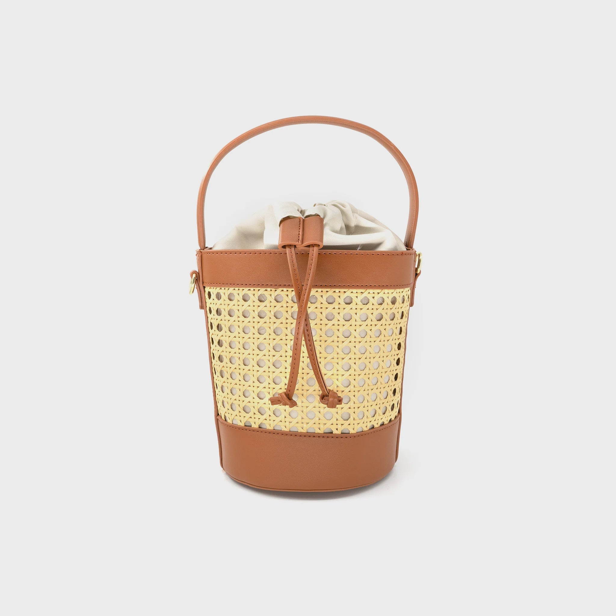 Straw bucket bag shops