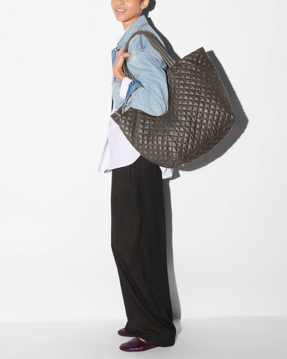 Magnet Large Metro Tote Deluxe II