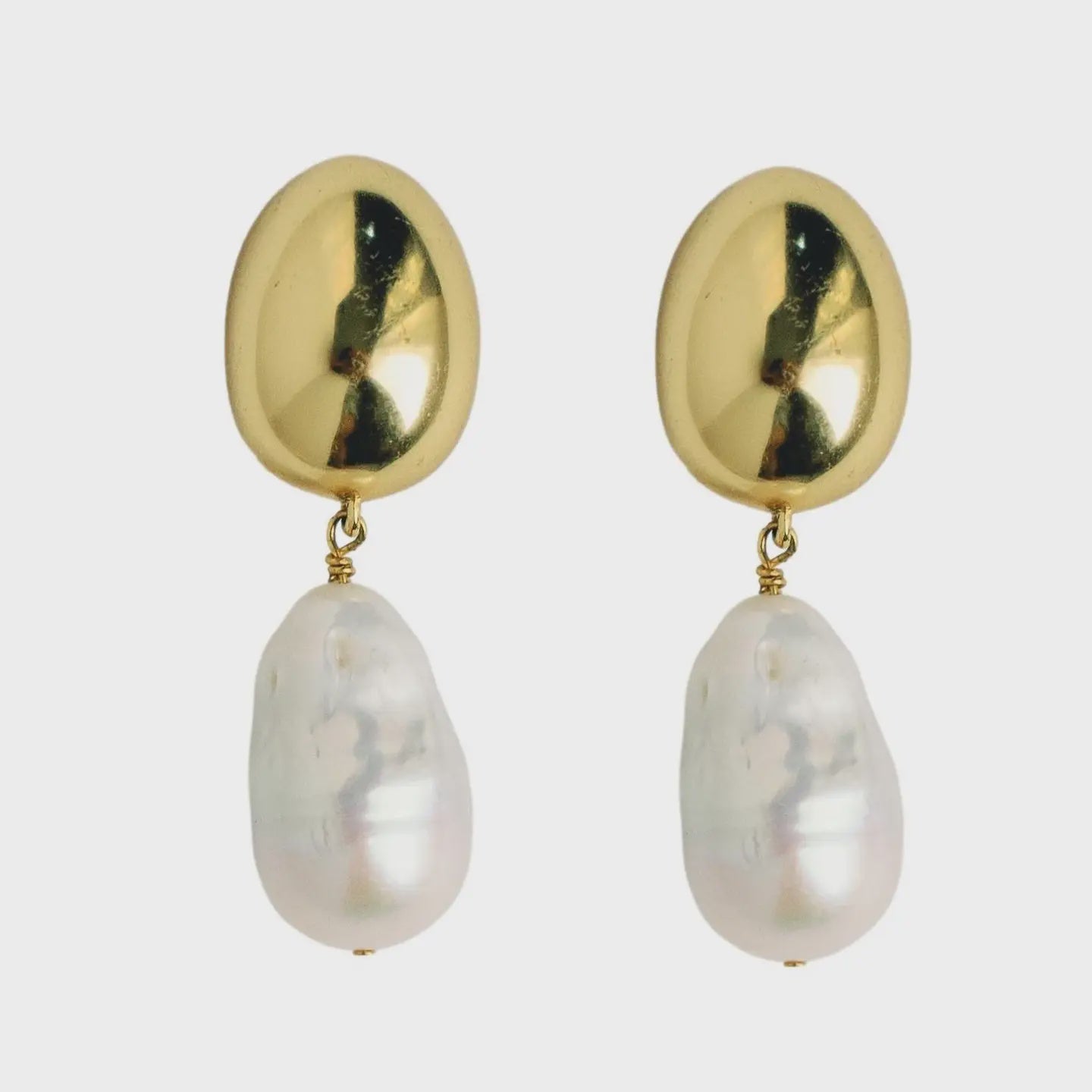 Vintage Chunky Gold and Pearl Drop Earrings