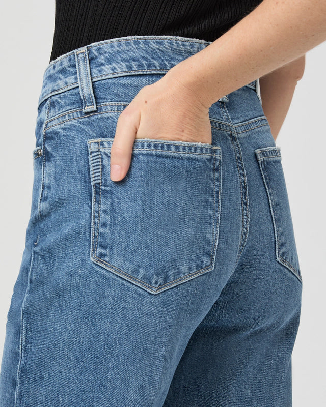 Leenah 32" Wide Leg Jean