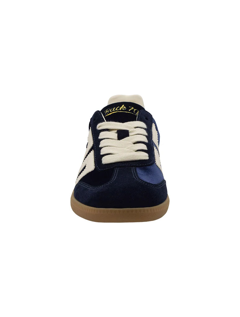 Cloud W26 in Velvet Royal Butter Sneakers