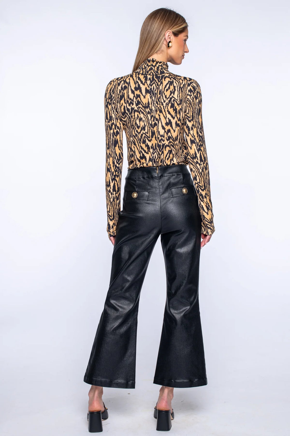 Stevie Top in Burl