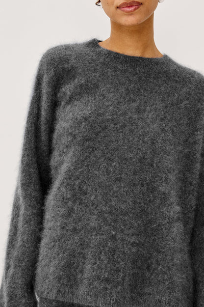 Joel Sweater - Charcoal