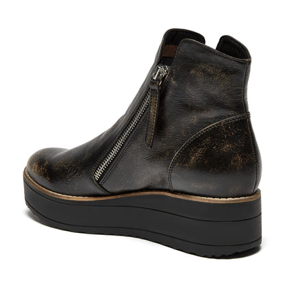 Nene Platform Boot - Smokey Black