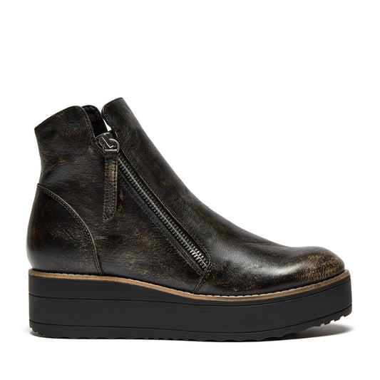 Nene Platform Boot - Smokey Black