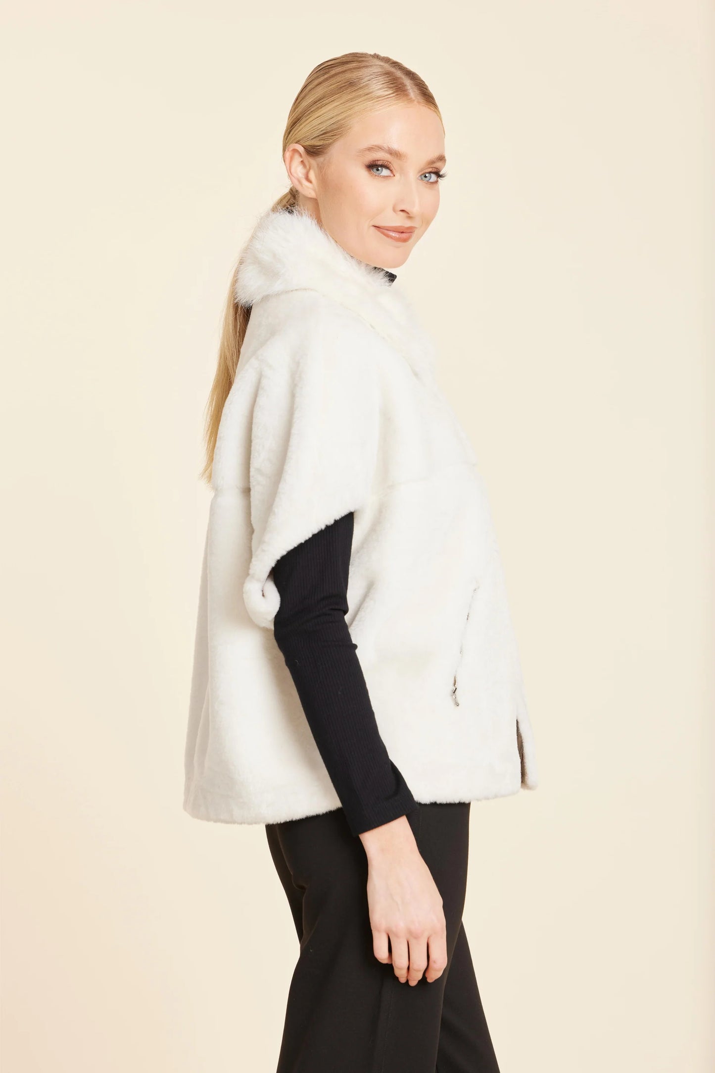 Faux Fur Coccoon Cardigan - Ivory