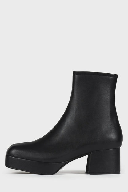 Capacity-2 Ankle Boot - Black Leather