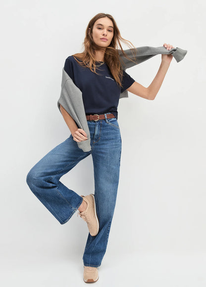 The Cropped Logo Tee - Navy Gardenia