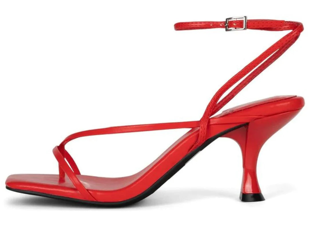 Fluxx Sandal in Red