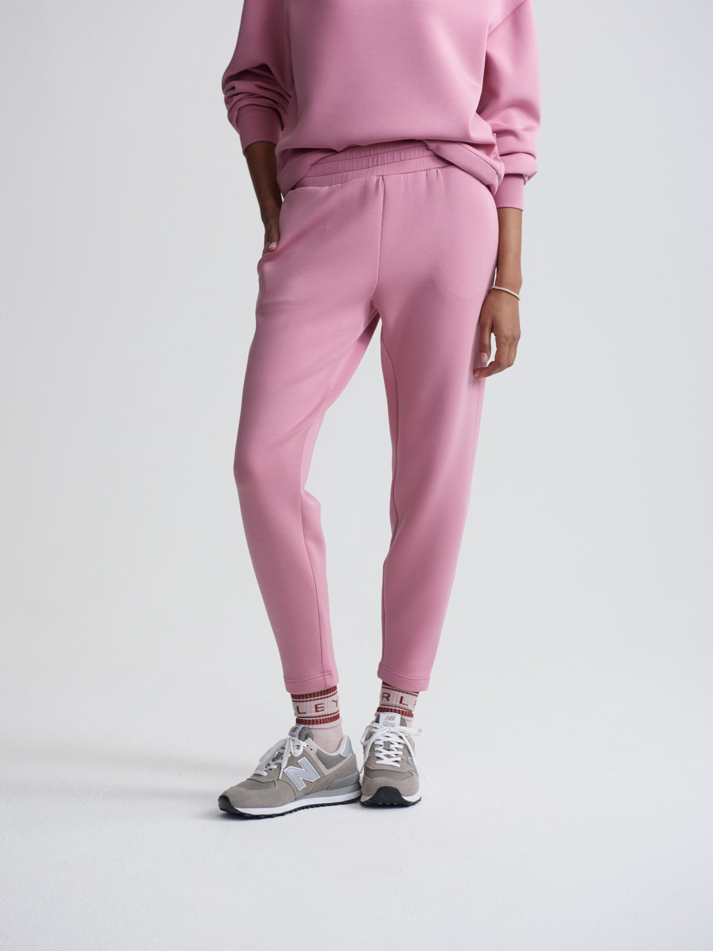 The Slim Cuff Pant 27.5" - Foxglove