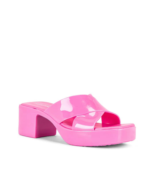 Vacay Vibes Platform Sandals in Pink