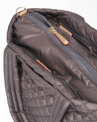 Medium Metro Tote Deluxe in Magnet